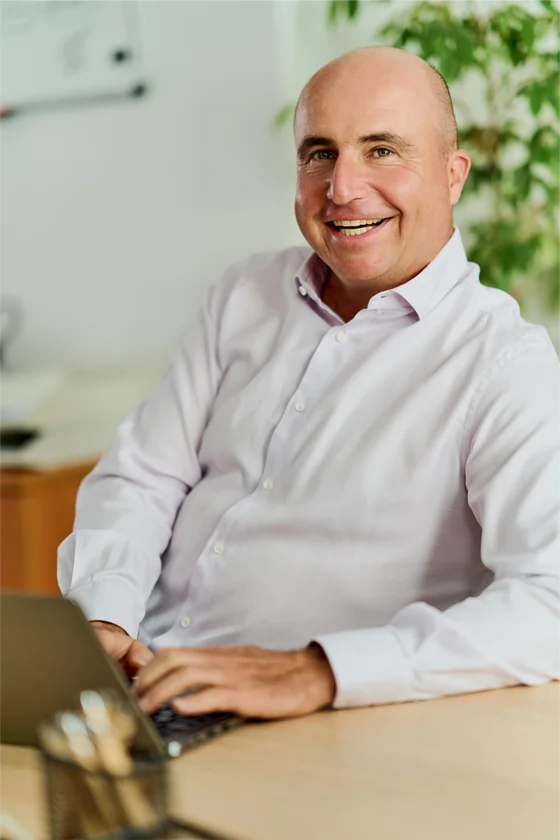 Zufriedener ERP-Berater Kunde